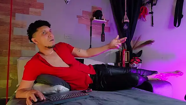 Snapshot of AngeloColleen chatting on 11-29-25, 08:45 AngeloColleen online show from 11-29-25, 08:45