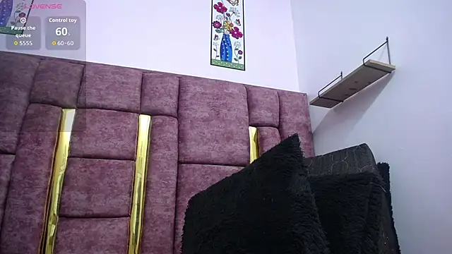 Snapshot of VICTORIAHANK_ chatting on 01-13-26, 06:57 VICTORIAHANK online show from 01-13-26, 06:57