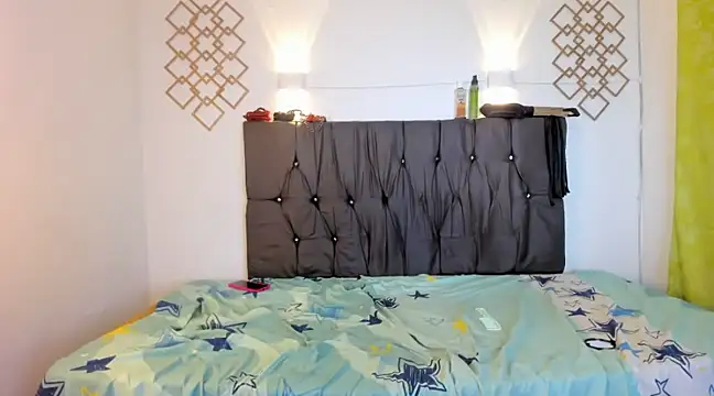 Snapshot of Nicol_TransGirl chatting on 02-22-25, 07:01 Nicol TransGirl online show from 02-22-25, 07:01