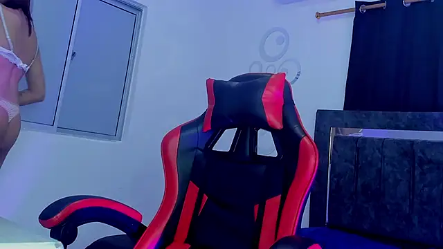 Snapshot of Nicol_TransGirl chatting on 09-14-25, 02:33 Nicol TransGirl online show from 09-14-25, 02:33