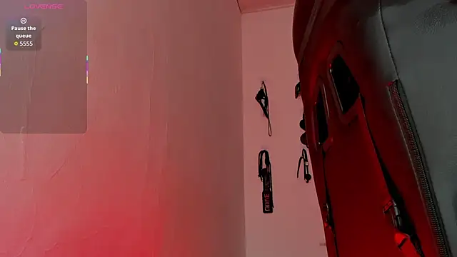 Snapshot of Nicol_TransGirl chatting on 12-03-25, 03:14 Nicol TransGirl online show from 12-03-25, 03:14