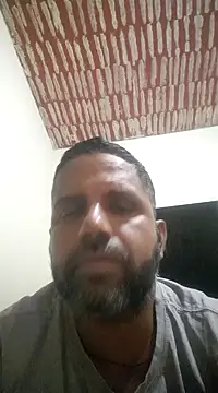 Snapshot of DOMINADOR5 chatting on 02-15-25, 02:04 DOMINADOR5 online show from 02-15-25, 02:04