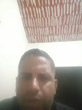 Snapshot of DOMINADOR5 chatting on 02-23-25, 11:14 DOMINADOR5 online show from 02-23-25, 11:14