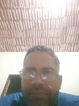 Snapshot of DOMINADOR5 chatting on 03-01-25, 03:32 DOMINADOR5 online show from 03-01-25, 03:32