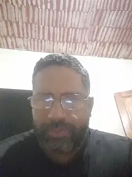 Snapshot of DOMINADOR5 chatting on 03-14-25, 09:54 DOMINADOR5 online show from 03-14-25, 09:54