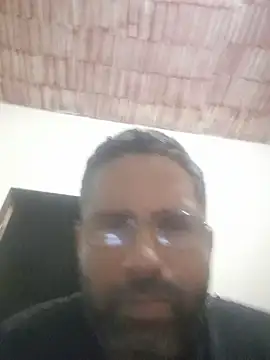 Snapshot of DOMINADOR5 chatting on 03-15-25, 01:52 DOMINADOR5 online show from 03-15-25, 01:52