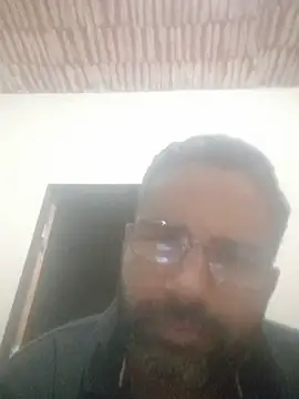 Snapshot of DOMINADOR5 chatting on 03-17-25, 10:17 DOMINADOR5 online show from 03-17-25, 10:17