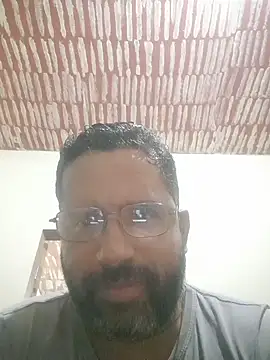 Snapshot of DOMINADOR5 chatting on 03-21-25, 02:18 DOMINADOR5 online show from 03-21-25, 02:18