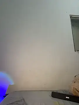 Snapshot of Santiago-Thompson chatting on 11-17-25, 10:48 Santiago-Thompson online show from 11-17-25, 10:48