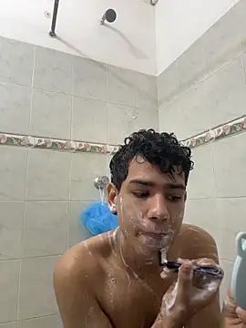 Snapshot of Santiago-Thompson chatting on 12-02-25, 06:14 Santiago-Thompson online show from 12-02-25, 06:14