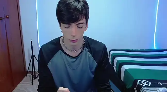 Snapshot of H3ll_B0I chatting on 03-01-25, 11:04 H3ll B0I online show from 03-01-25, 11:04