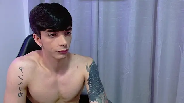 Snapshot of H3ll_B0I chatting on 09-25-25, 08:51 H3ll B0I online show from 09-25-25, 08:51