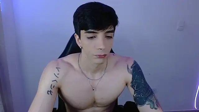 H3ll B0I online show from 02-21-26, 08:15