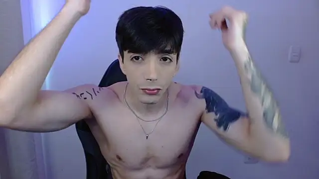 H3ll B0I online show from 03-11-26, 08:15