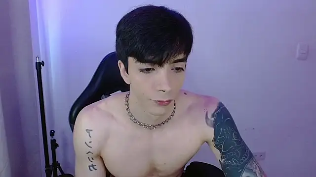 H3ll B0I online show from 03-28-26, 06:07