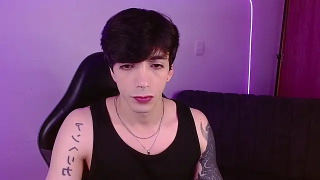 H3ll B0I online show from 05-15-26, 06:09