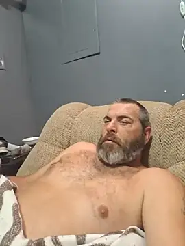 Snapshot of thickdaddy2982 chatting on 03-16-25, 02:43 thickdaddy2982 online show from 03-16-25, 02:43
