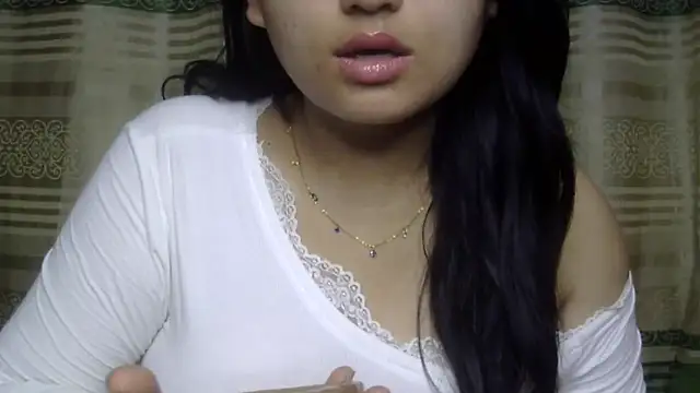 Snapshot of undressed_princesss chatting on 05-11-26, 02:12 undressed princesss online show from 05-11-26, 02:12