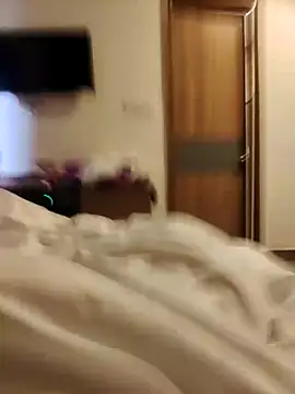 xmanrawan2 online show from 02-10-25, 02:52