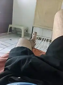 xmanrawan2 online show from 10-17-25, 06:38