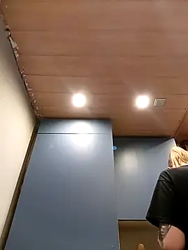 Snapshot of Astrid-Gilbert chatting on 02-15-25, 04:34 Astrid-Gilbert online show from 02-15-25, 04:34