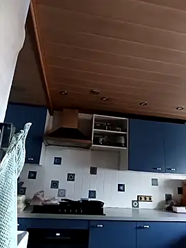 Snapshot of Astrid-Gilbert chatting on 03-07-25, 07:19 Astrid-Gilbert online show from 03-07-25, 07:19