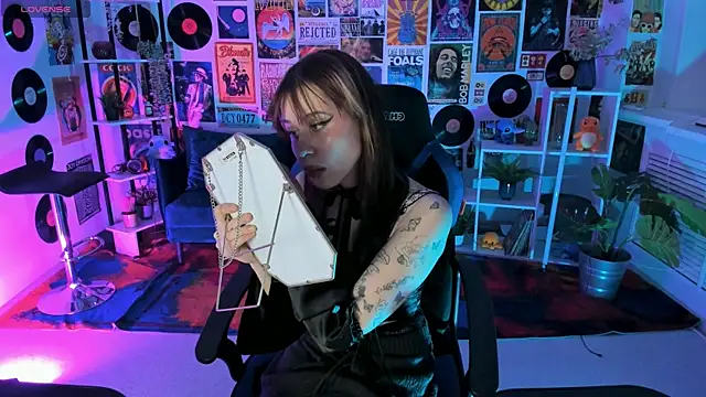 MisaPage online show from 02-26-25, 06:11