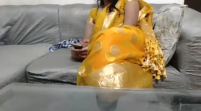 Snapshot of mahi69a chatting on 03-12-25, 04:56 mahi69a online show from 03-12-25, 04:56