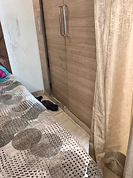 Snapshot of mahi69a chatting on 12-22-25, 07:05 mahi69a online show from 12-22-25, 07:05