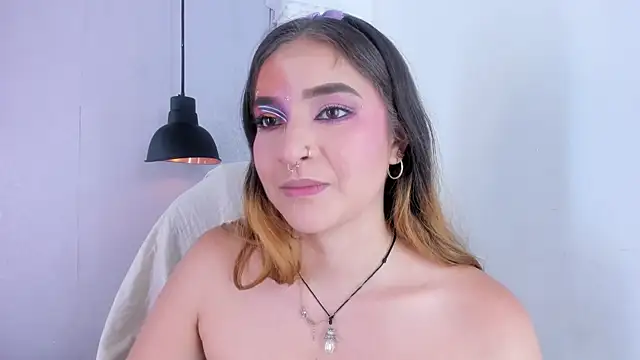 Shanntal  online show from 09-11-25, 07:25