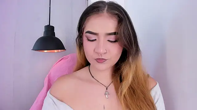 Shanntal  online show from 10-04-25, 07:45