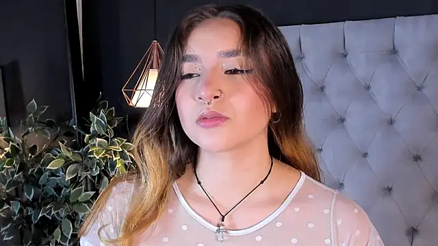 Shanntal  online show from 11-22-25, 02:16