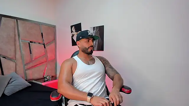 LeandroRusso online show from 01-30-25, 07:48