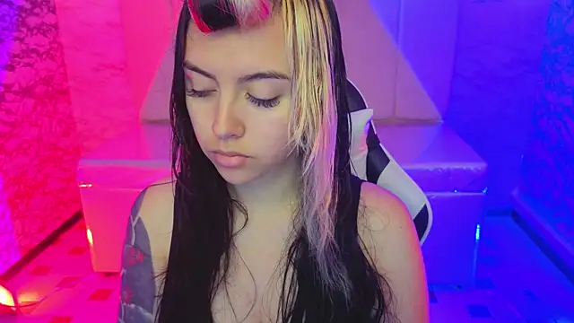 Hela v online show from 03-23-26, 01:04