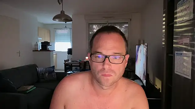 Funnyjul31 online show from 10-14-25, 04:41