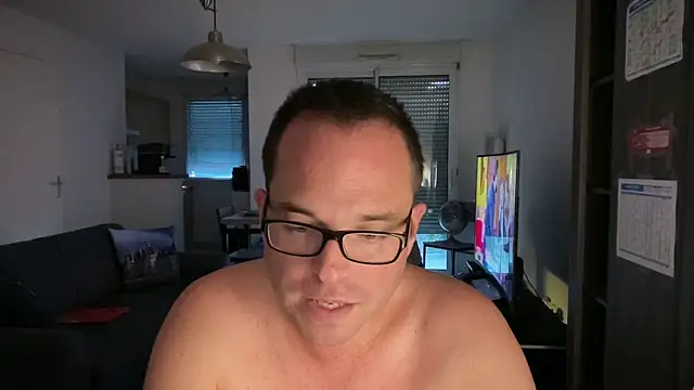 Funnyjul31 online show from 10-20-25, 04:51