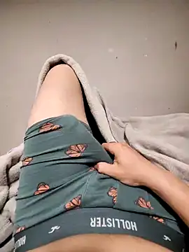 ElCastigador09 online show from 03-01-25, 04:26