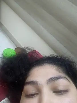 naina78910 online show from 02-16-25, 07:38