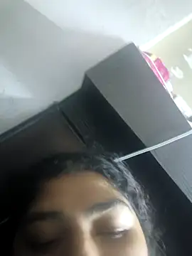 naina78910 online show from 12-16-25, 04:34