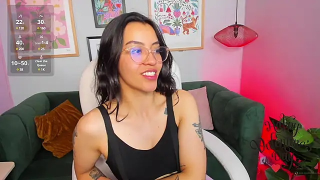 nina  dixon online show from 02-15-25, 03:20