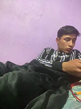 Snapshot of EduardoEspinoza12 chatting on 02-14-25, 07:49 EduardoEspinoza12 online show from 02-14-25, 07:49