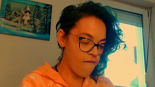 Snapshot of Ju-Hot chatting on 03-11-26, 04:35 Ju-Hot online show from 03-11-26, 04:35