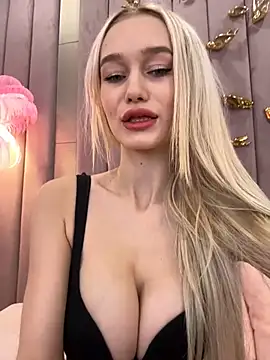 Snapshot of KristinaDane chatting on 02-06-25, 03:16 KristinaDane online show from 02-06-25, 03:16