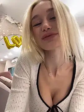 Snapshot of KristinaDane chatting on 02-17-25, 02:53 KristinaDane online show from 02-17-25, 02:53