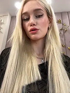 Snapshot of KristinaDane chatting on 03-01-25, 09:51 KristinaDane online show from 03-01-25, 09:51