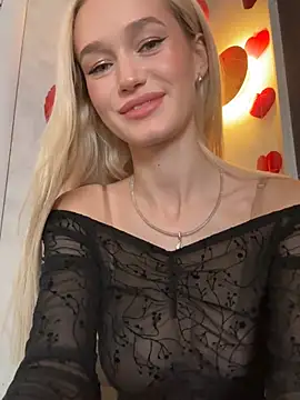 Snapshot of KristinaDane chatting on 03-05-25, 06:54 KristinaDane online show from 03-05-25, 06:54