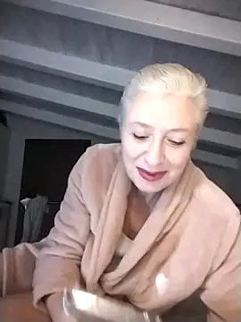 divinaerotica online show from 02-20-25, 05:40