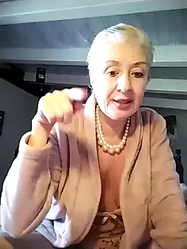 divinaerotica online show from 02-17-26, 02:13