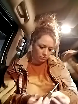 Snapshot of kcmo1010 chatting on 12-21-25, 07:37 kcmo1010 online show from 12-21-25, 07:37