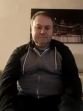 Pourleplasirs online show from 02-15-25, 10:21